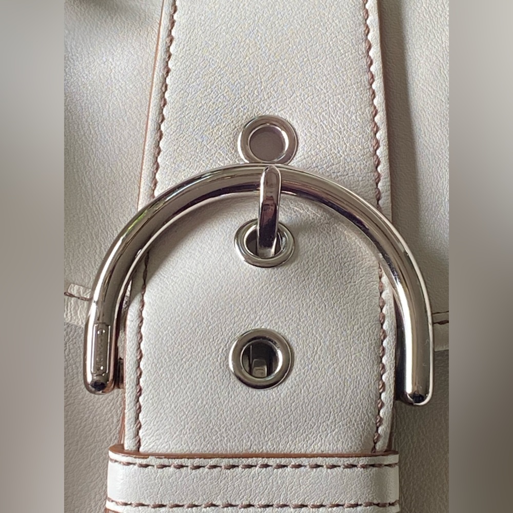 Coach baguette Purse Shoulder or Handbag 👜 Cream Leather Classic C logo inside - Picture 5 of 12